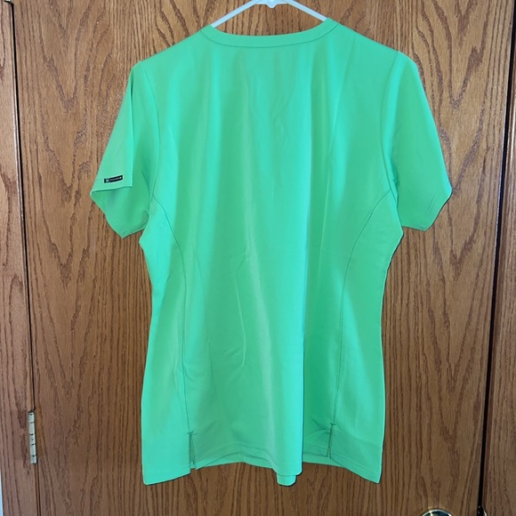WonderWink women’s medium green scrub top - Picture 4 of 4